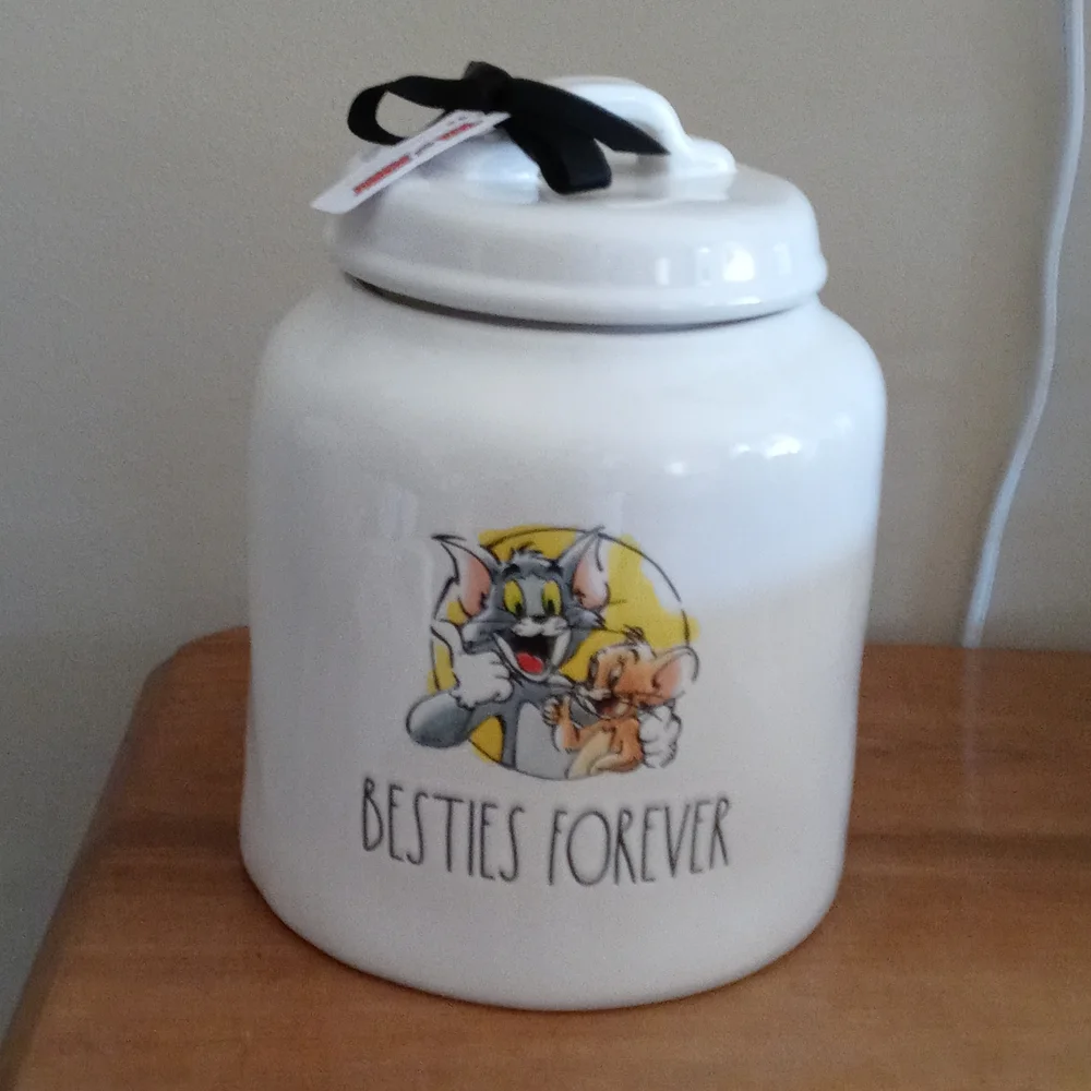 Tom and Jerry cookie jar